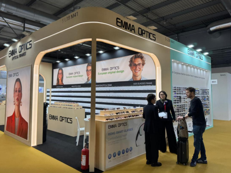 深圳五行智能眼镜（MIDO）在2025米兰国际眼镜展上引人注目
